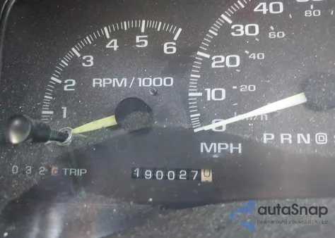 2000 Chevrolet C/K 3500 from USA, damaged, VIN 1GCGC33J7YF453049